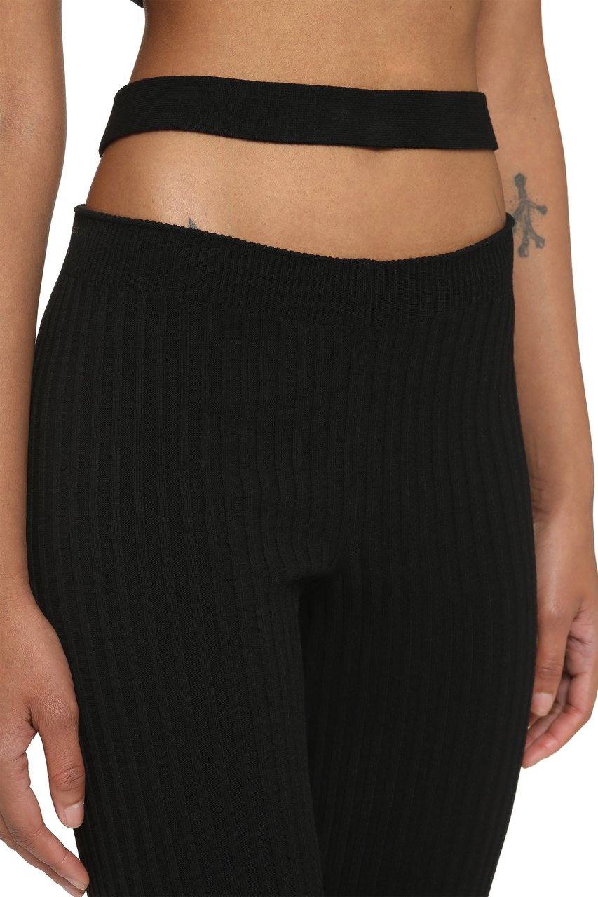 ANDREADAMO Ribs knitted trousers Zwart