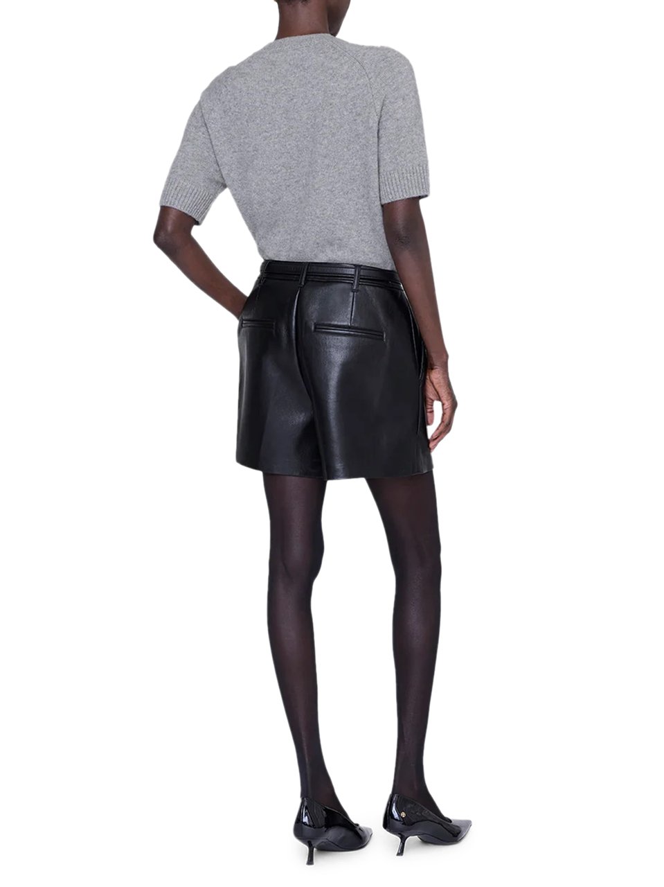 Anine Bing Tailored Leather Shorts with Structured Design Zwart