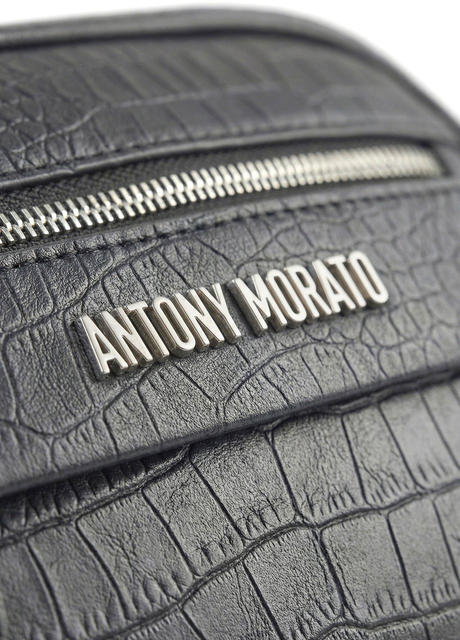 Antony Morato POUCH IN FAUX LEATHER CROCODILE PRINT.METAL ZIP POCKET.LOGO RIVET.DETACHABLE HANDLE Zwart
