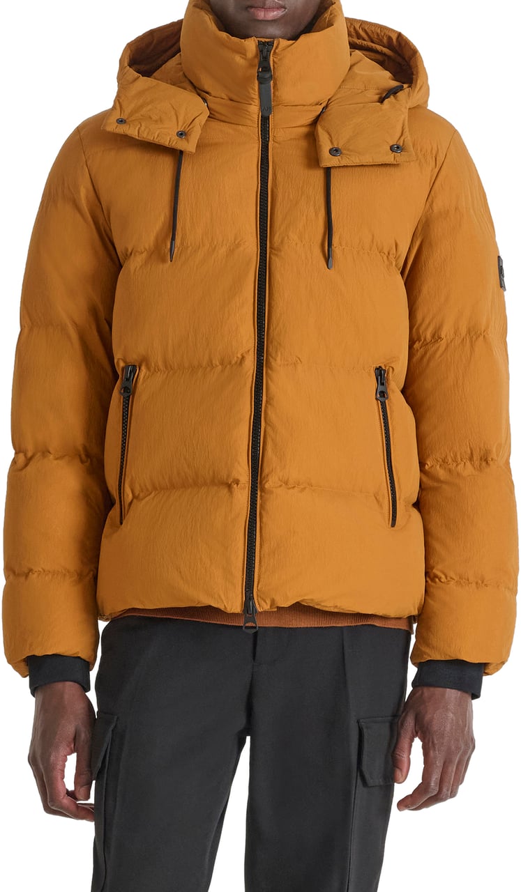 Antony Morato COAT RELAXED FIT IN  CRINKLE NYLON FABRIC WITH ECOPADDING AND LOGO ON RUBBER PATCH Bruin