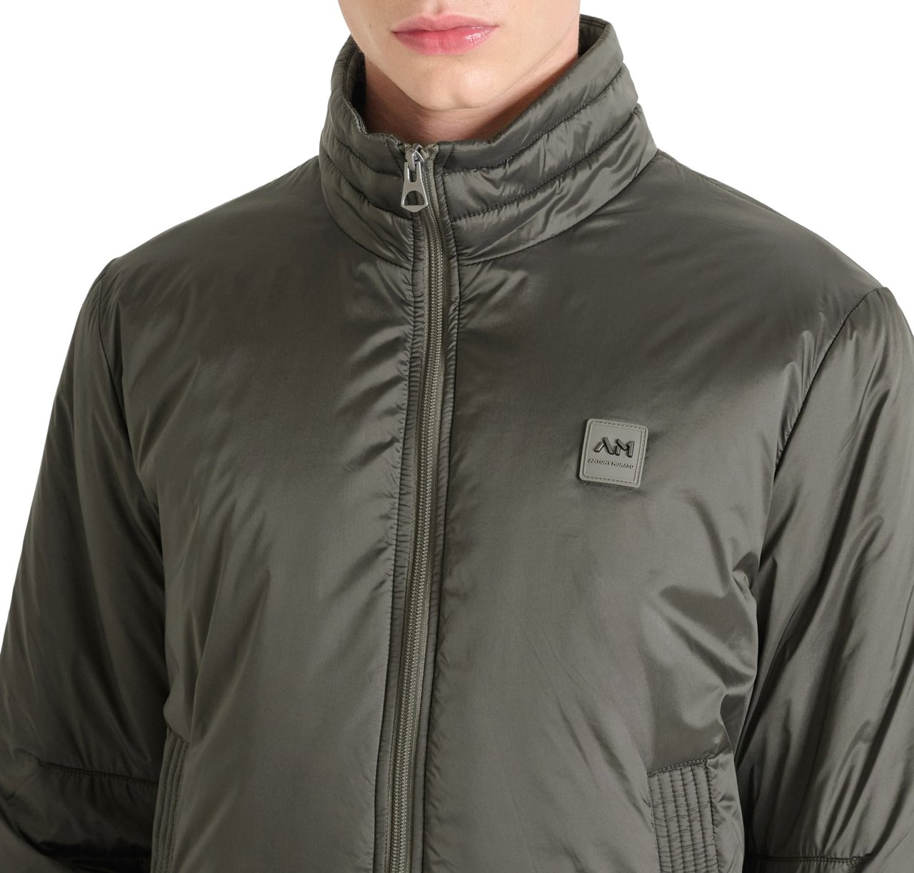 Antony Morato COAT REGULAR FIT IN NYLON SHIOZE FABRIC WITH ECOPADDING AND LOGOED BADGE ON RUBBER PATCH Groen