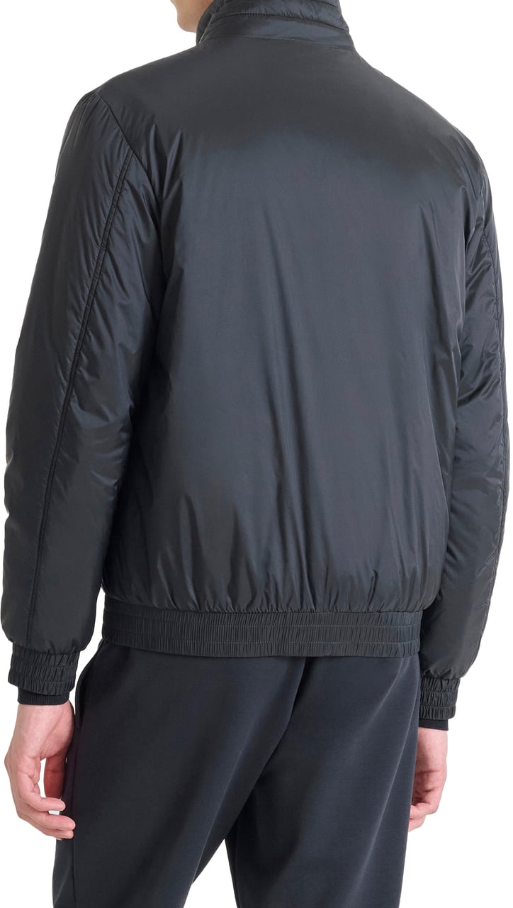Antony Morato COAT REGULAR FIT IN NYLON SHIOZE FABRIC WITH ECOPADDING AND LOGOED BADGE ON RUBBER PATCH Blauw