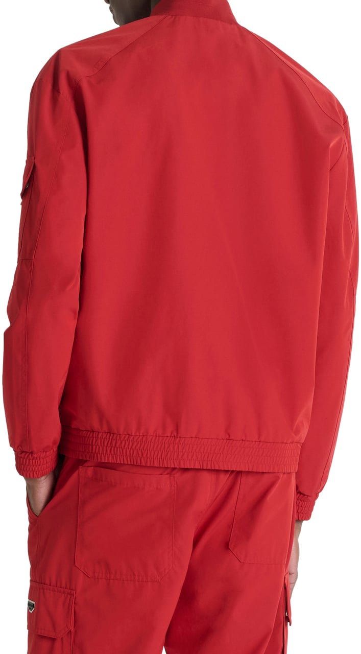 Antony Morato BOMBER REGULAR FIT IN RIPSTOP FABRIC WITH METAL PLATE ON SLEEVE ZIP TWO WAY Rood