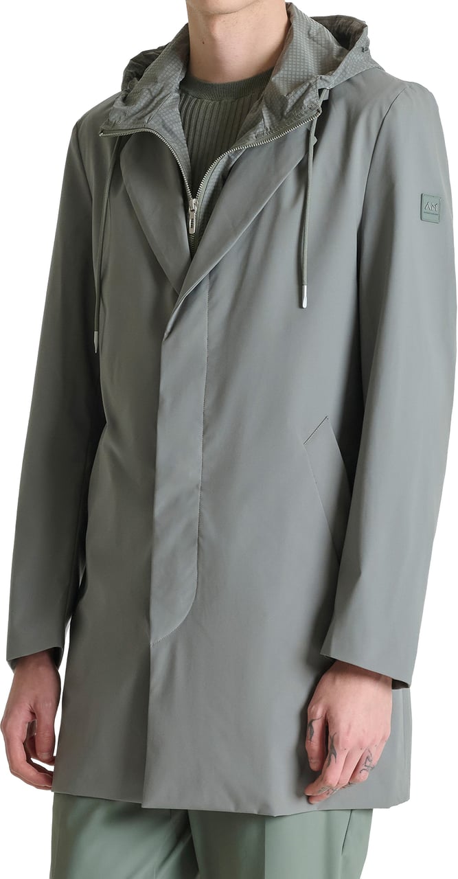Antony Morato LONG COAT REGULAR FIT IN COMPOUND FABRIC WITH HOODIE DETACHABLE PART AND LOGO RUBBER PATCH Groen