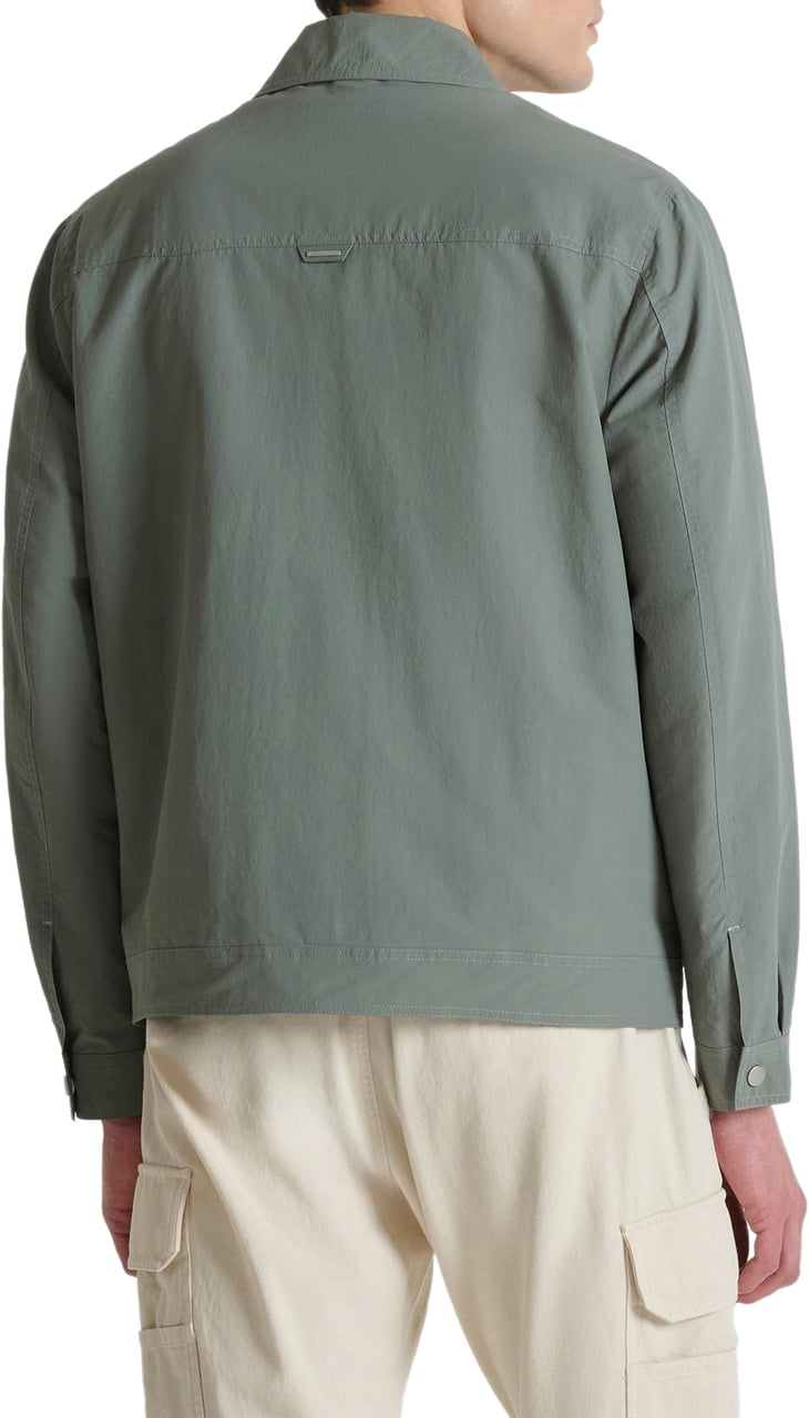 Antony Morato COAT RELAXED FIT IN DOBBY FABRIC WITH RUBBER LOGO PATCH  PLAQUETTE AND ZIP TWO WAY Groen