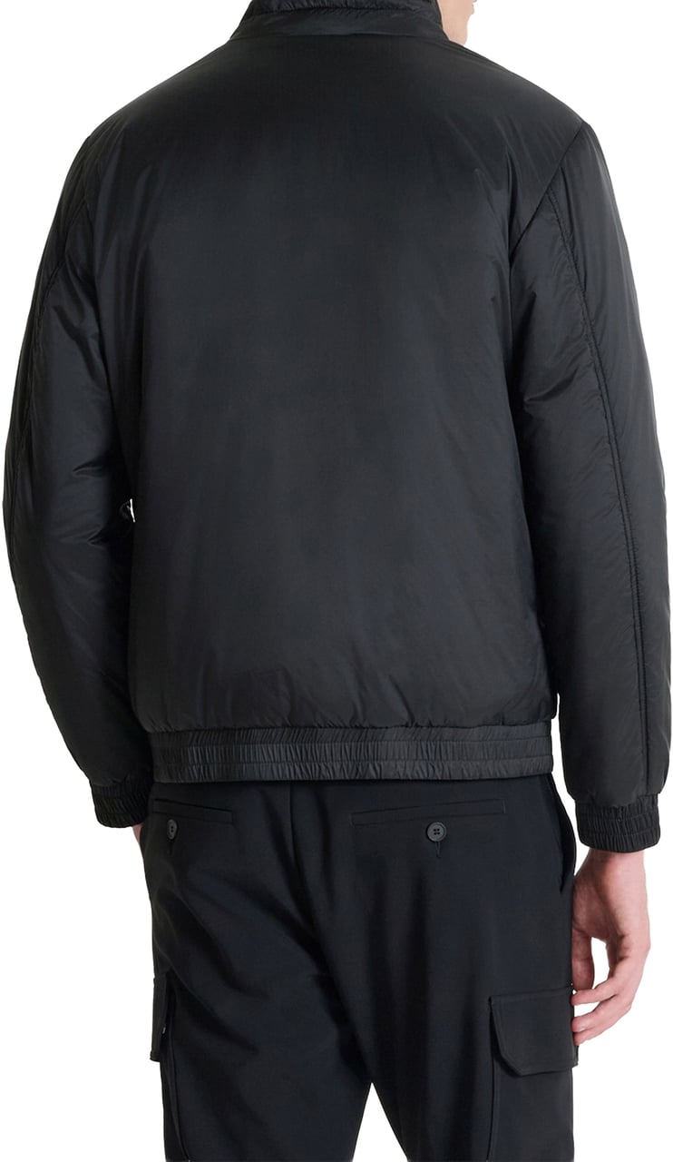 Antony Morato COAT REGULAR FIT IN NYLON SHIOZE FABRIC WITH ECOPADDING AND LOGOED METAL BADGE ON RUBBER PATCH Zwart