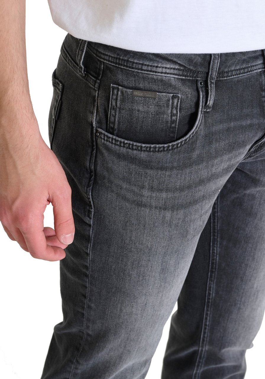 Antony Morato JEANS KURT COMFORT TAPERED FIT IN ICONIC BLACK OD BLACK DENIM Zwart