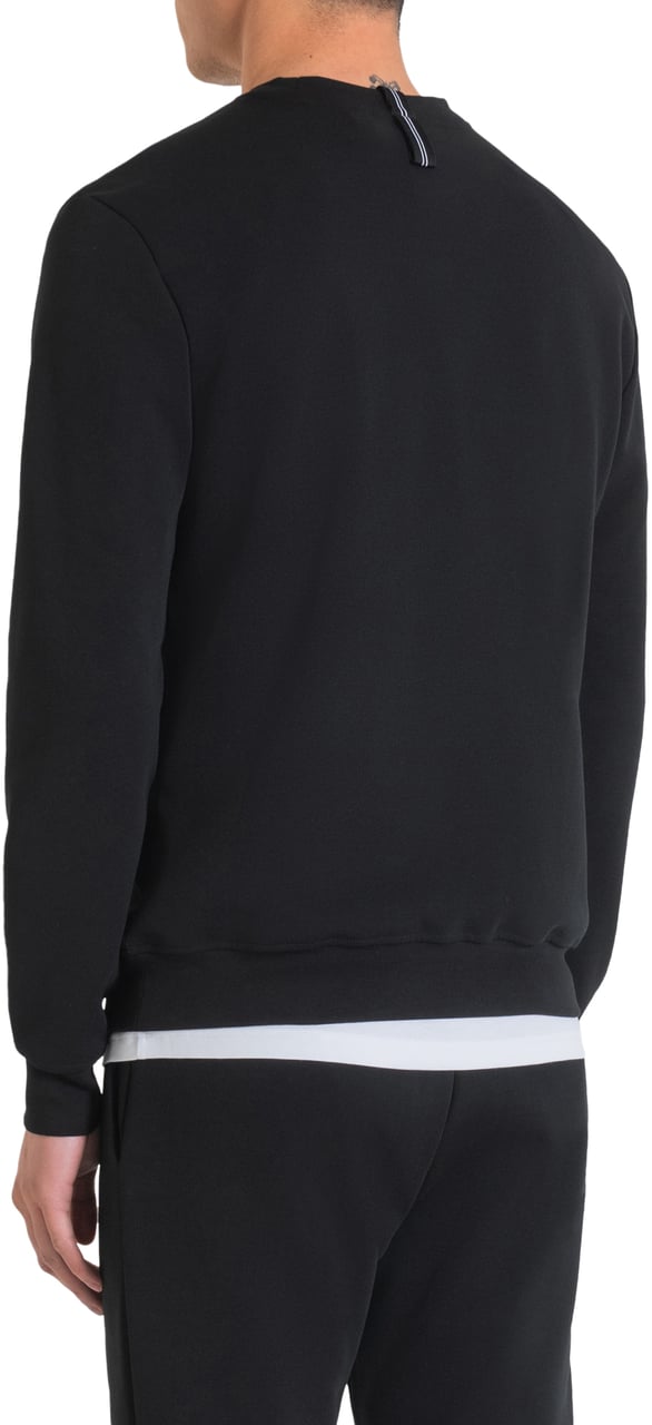 Antony Morato SLIM FIT SWEATSHIRT WITH LOGO PLAQUE AND RUBBERIZED BASE Zwart