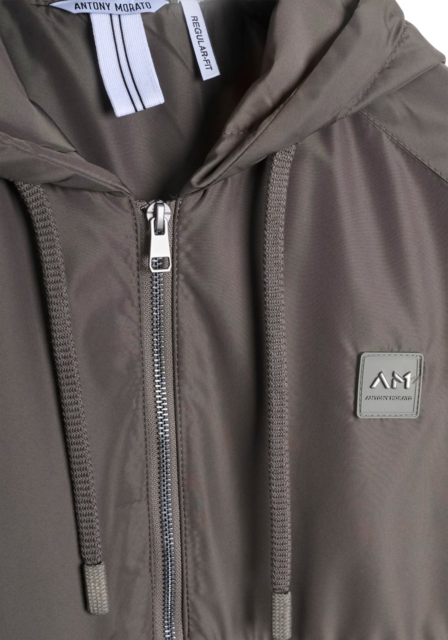 Antony Morato HOODIE REGULAR FIT IN INTERLOCK COTTON BLEND FABRIC WITH TECHNO FABRIC AS CONTRAST AND LOGOED PATCH Groen