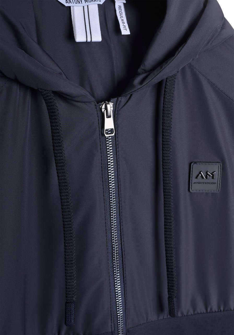 Antony Morato HOODIE REGULAR FIT IN INTERLOCK COTTON BLEND FABRIC WITH TECHNO FABRIC AS CONTRAST AND LOGOED PATCH Blauw