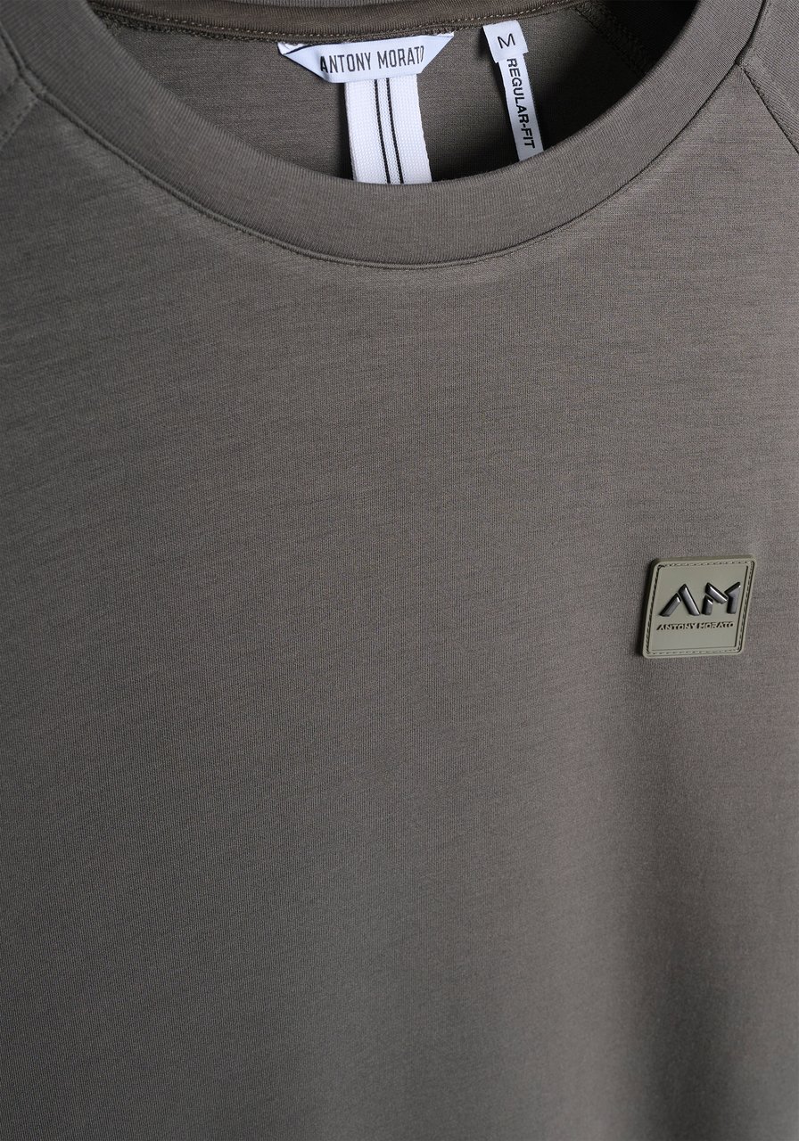 Antony Morato SWEATSHIRT REGULAR FIT IN STRETCH SCUBA VISCOSE BLEND FABRIC WITH LOGOED METAL BADGE ON RUBBER PATCH Groen