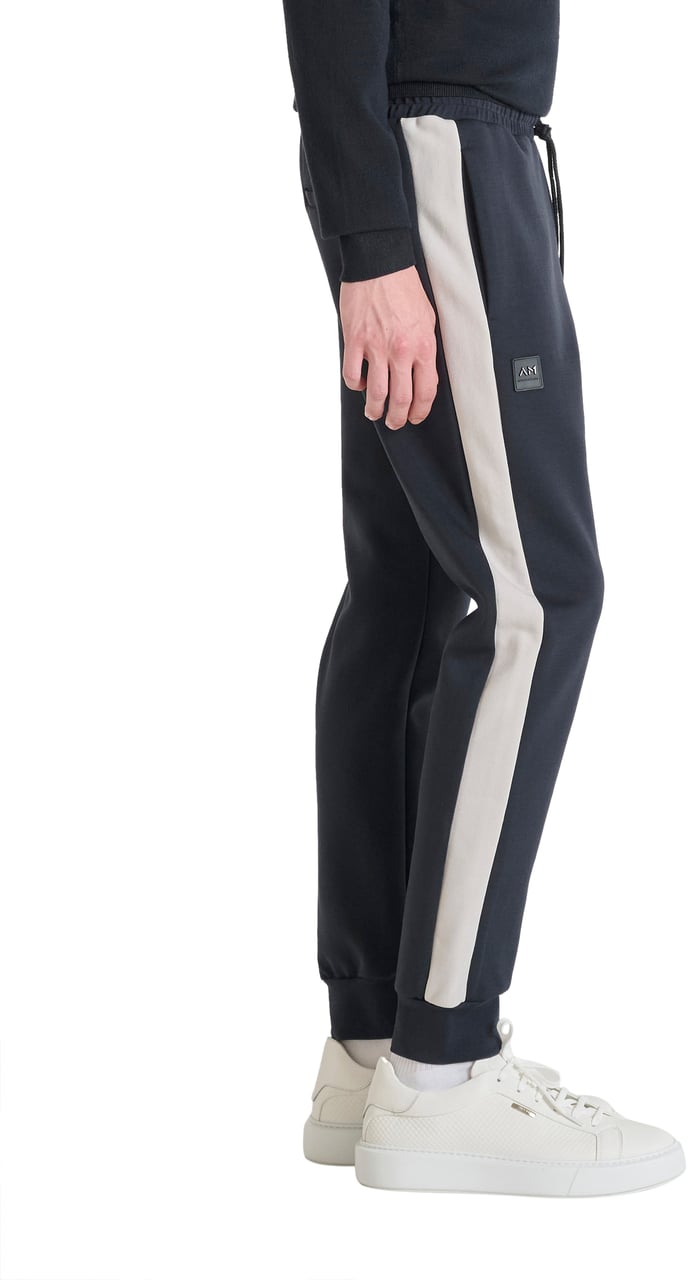 Antony Morato FLEECE TROUSERS REGULAR FIT WITH LOGOED BADGE ON RUBBER PATCH Blauw