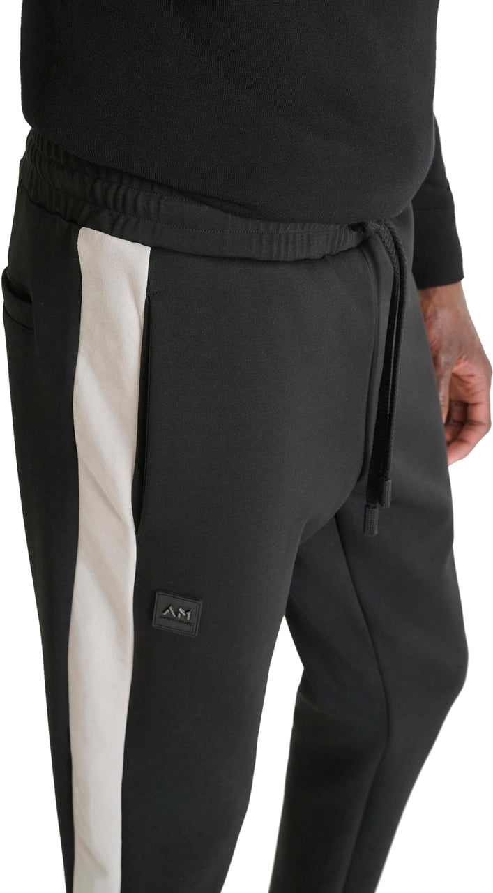 Antony Morato FLEECE TROUSERS REGULAR FIT WITH LOGOED BADGE ON RUBBER PATCH Zwart