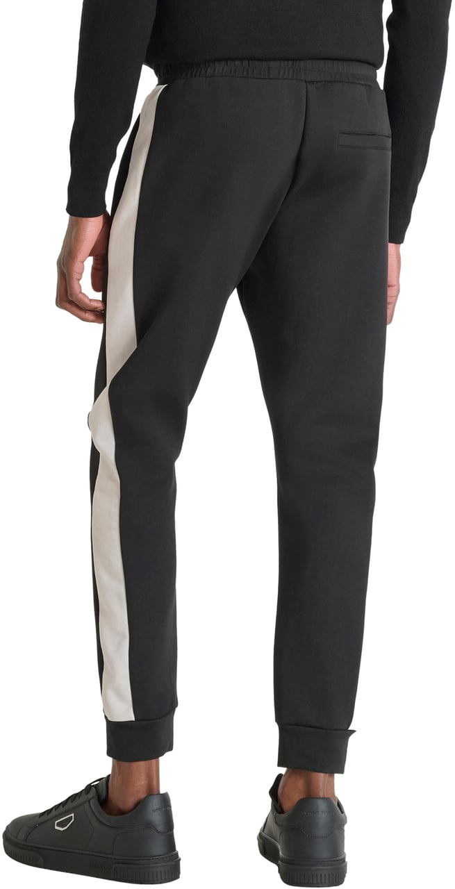 Antony Morato FLEECE TROUSERS REGULAR FIT WITH LOGOED BADGE ON RUBBER PATCH Zwart