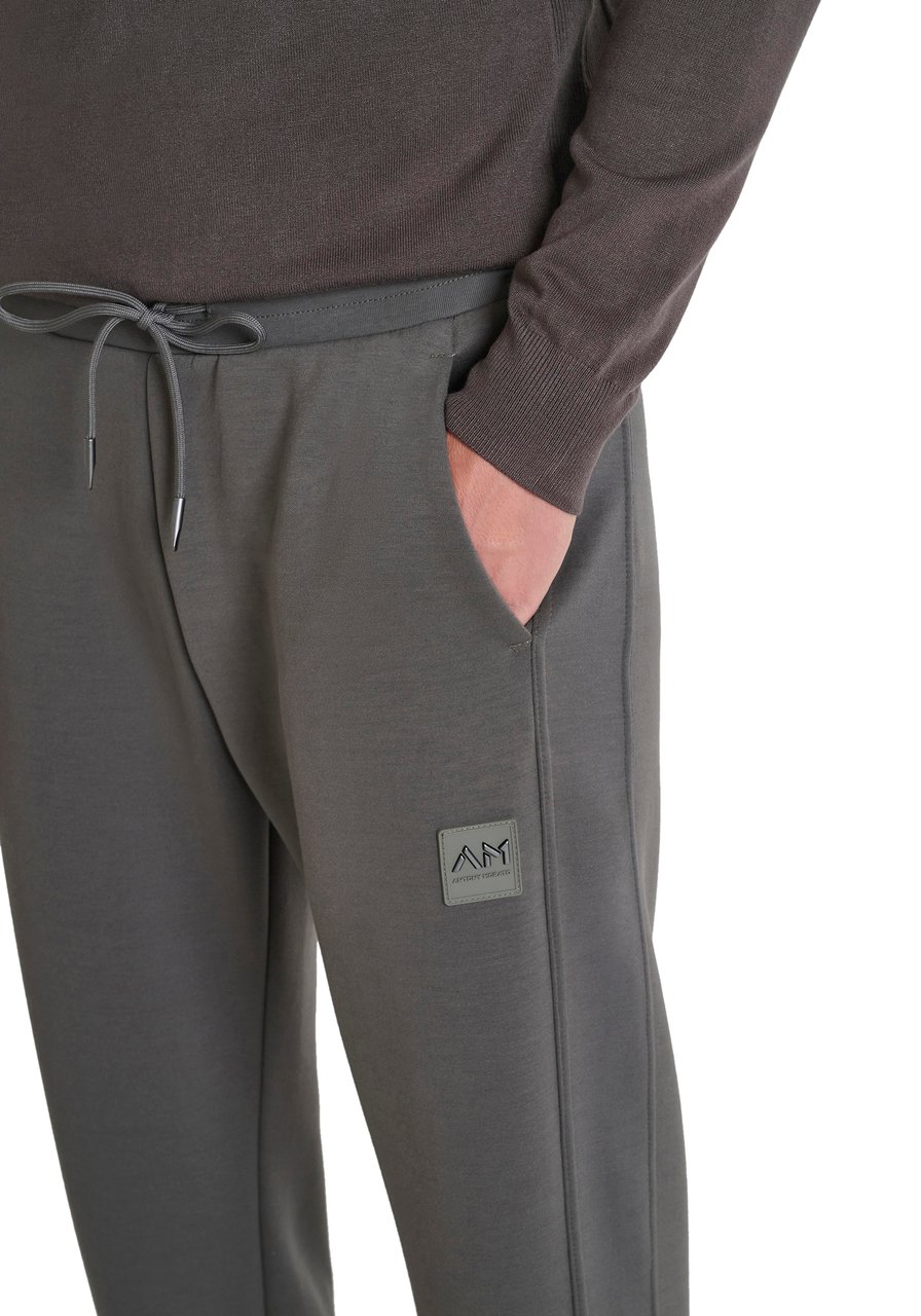 Antony Morato FLEECE TROUSERS REGULAR FIT  WITH LOGOED METAL BADGE ON RUBBER PATCH Groen