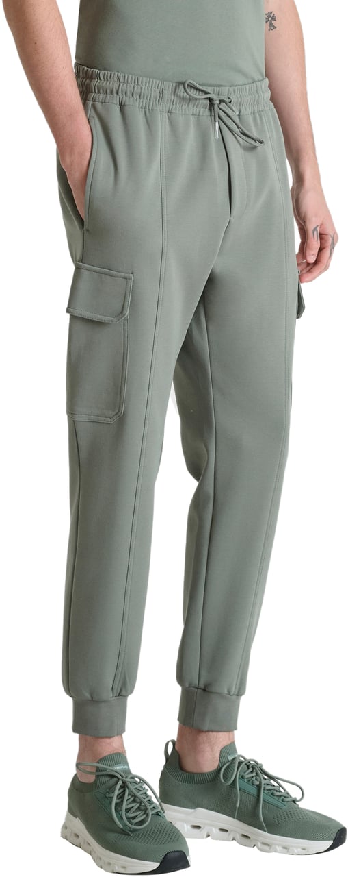 Antony Morato FLEECE TROUSERS REGULAR FIT IN INTERLOCK WITH RUBBER METAL PATCH ON POCKET Groen