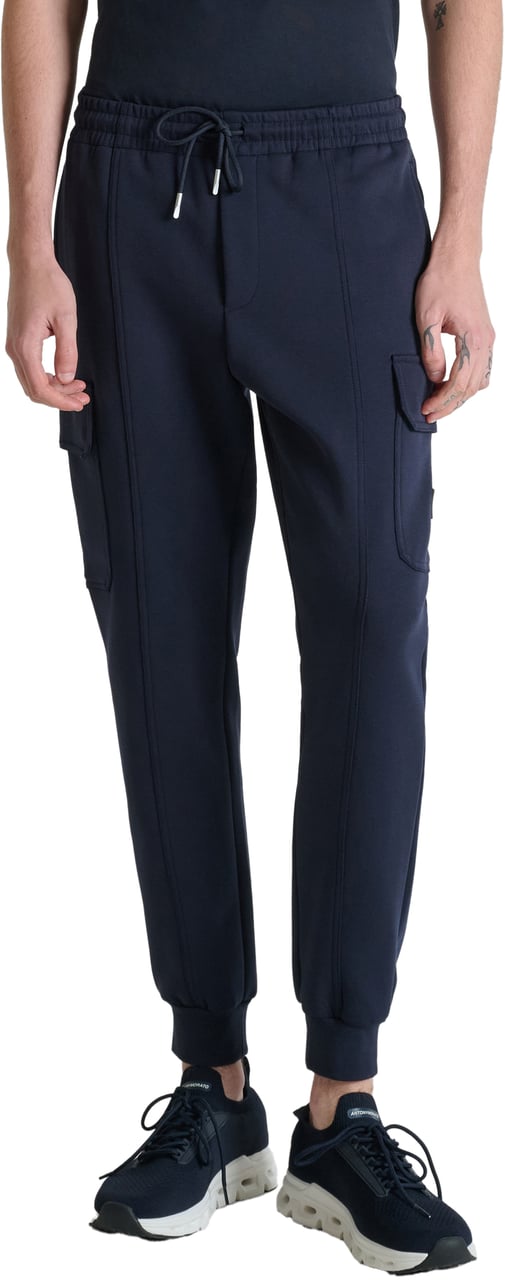 Antony Morato FLEECE TROUSERS REGULAR FIT IN INTERLOCK WITH RUBBER METAL PATCH ON POCKET Blauw