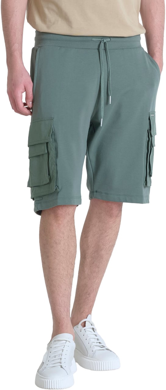 Antony Morato FLEECE SHORTS REGULAR FIT IN SUSTAINABLE COTTON BLEND FABRIC WITH EMBROIDERED LOGO Groen