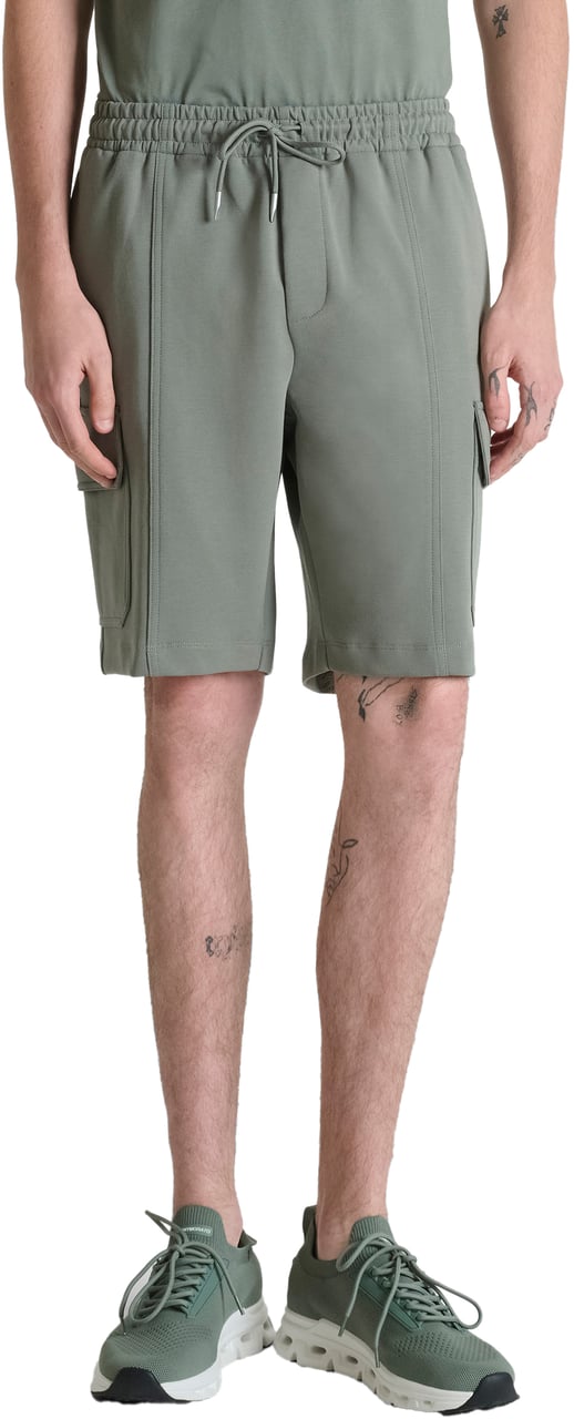 Antony Morato SHORTS REGULAR FIT IN INTERLOCK WITH PATCH WITH LOGO Groen