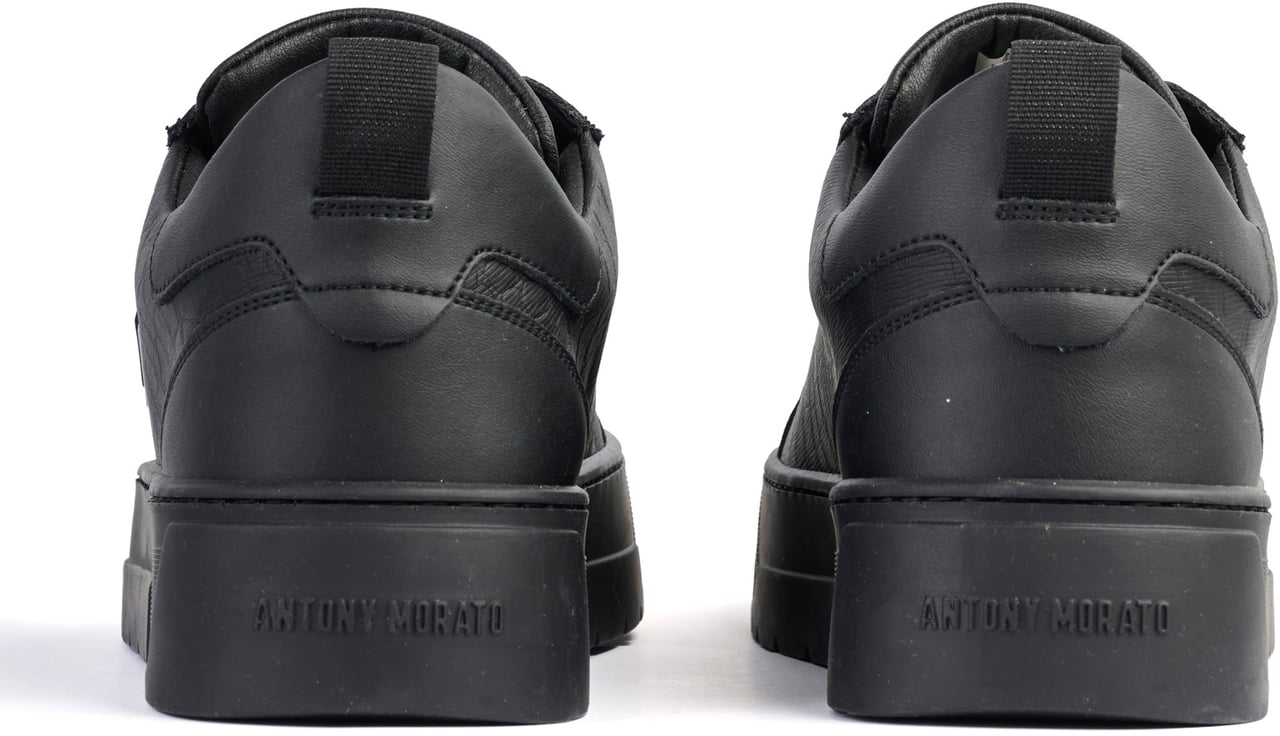 Antony Morato SNEAKER METAL BOLD ANIMAL IN COATED LEATHER CROCODILE PRINT.3D LOGO METAL PLATE.INLAID PLATFORM SOLE Zwart