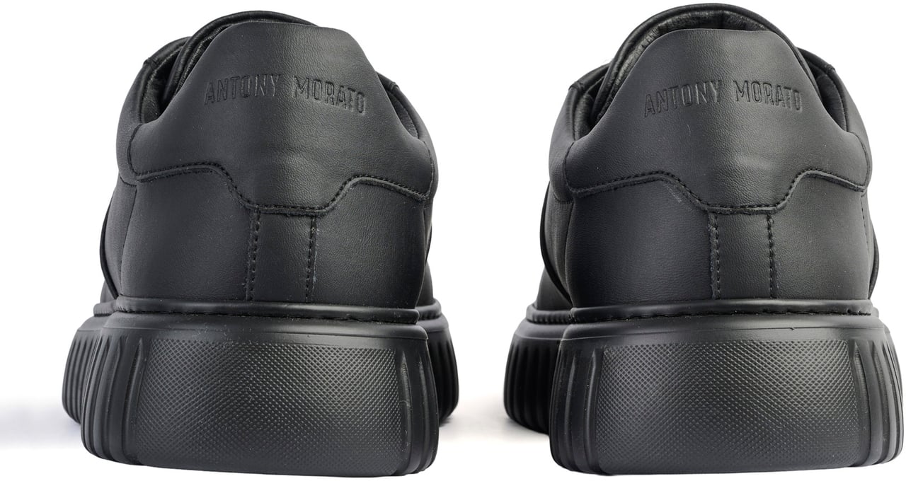 Antony Morato SNEAKER METAL HOLT IN COATED LEATHER.3D LOGO METAL PLATE.INJECTION LIGHT EVA SOLE Zwart