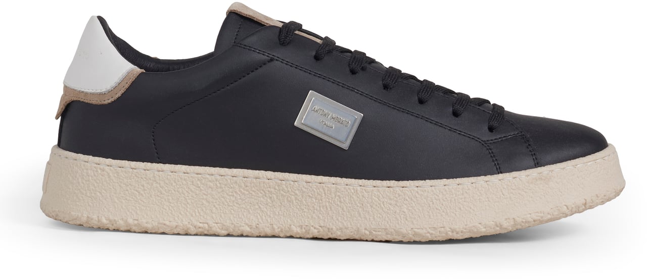 Antony Morato SNEAKER BAKER IN COATED LEATHER.3D LOGO METAL PLATE.CREPE SOLE Zwart