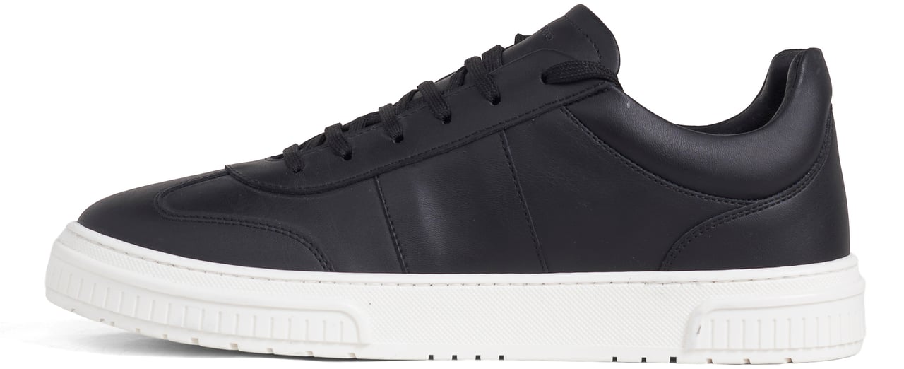 Antony Morato SNEAKER METAL HOLER IN COATED LEATHER.3D LOGO ON METAL PLATE.TEXTURED AND RUFFLE RELIEF SOLE Zwart