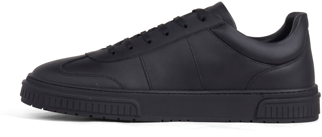 Antony Morato SNEAKER METAL HOLER IN COATED LEATHER.3D LOGO ON METAL PLATE.TEXTURED AND RUFFLE RELIEF SOLE Zwart