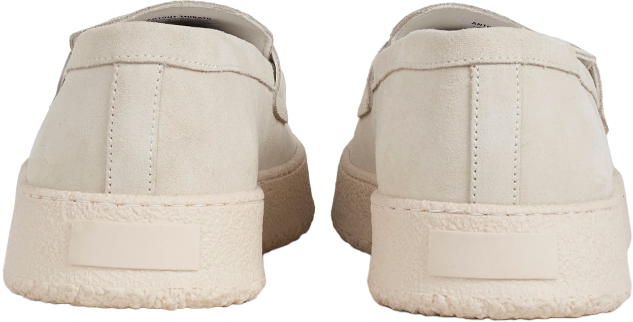 Antony Morato LOAFER REINER IN SUEDE.3D LOGO ON METAL PLATE.CREPE SOLE Wit