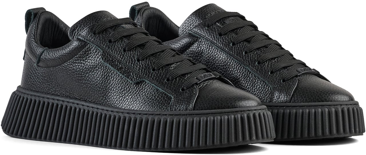 Antony Morato SNEAKER HOPPER IN TUMBLED COATED LEATHER.METAL LOOP DATACHABLE.PLATFORM SOLE WITH 3D CORDON MOTIF Zwart