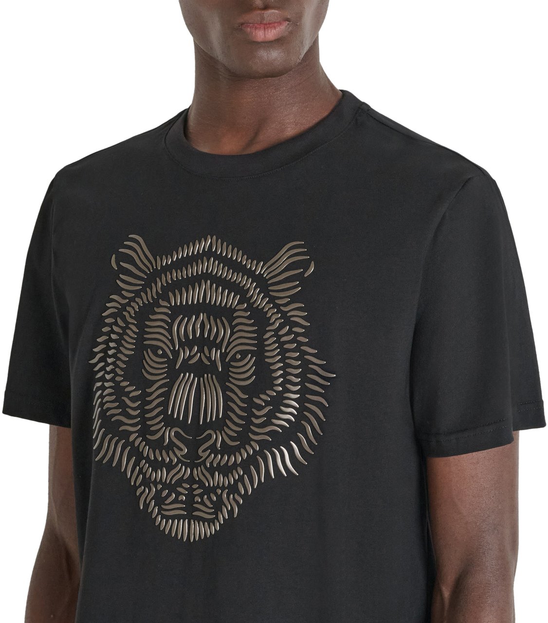 Antony Morato T-SHIRT REGULAR FIT IN JERSEY COTTON FABRIC WITH RUBBER REFLECTIVE TIGER PRINT Zwart