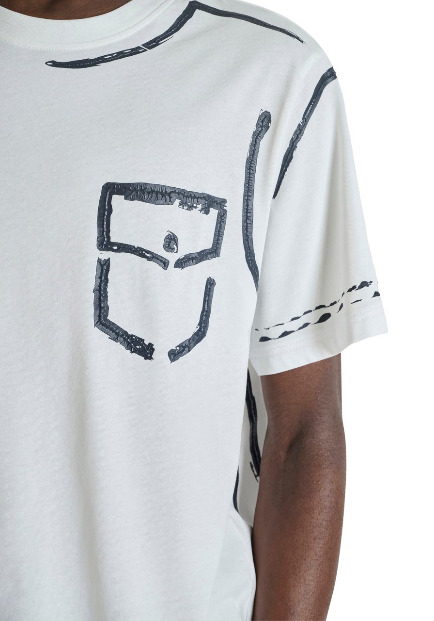 Antony Morato T-SHIRT RELAXED FIT IN SOFT COTTON WITH CONTRAST CRACKED PRINT  ON FRONT, BACK AND CUFFS Beige