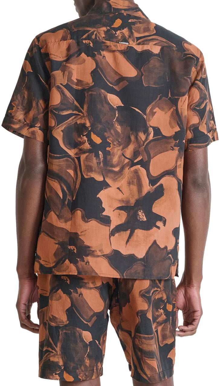 Antony Morato SHIRT HONOLULU RELAXED STRAIGHT FIT IN RAMIE FABRIC WITH LOGOED  BADGE Divers