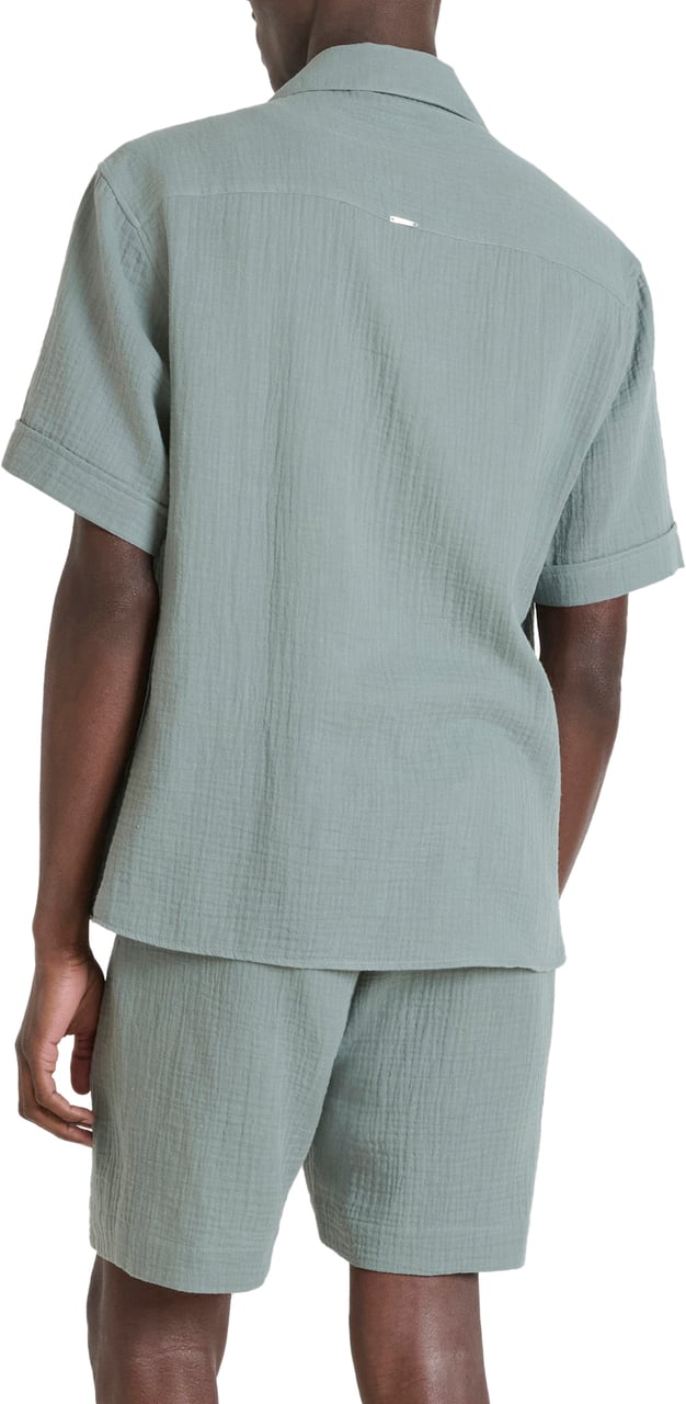 Antony Morato SHIRT NAIROBI RELAXED FIT IN SOFT TOUCH COTTON CRINCKLE FINISH WITH LOGOED METAL BADGE Groen
