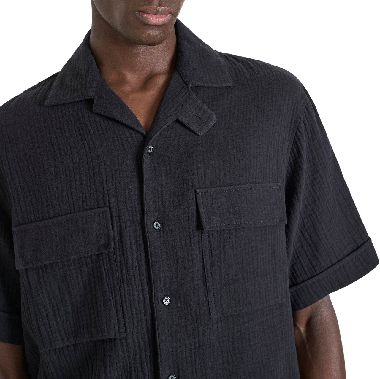 Antony Morato SHIRT NAIROBI RELAXED FIT IN SOFT TOUCH COTTON CRINCKLE FINISH WITH LOGOED METAL BADGE Zwart