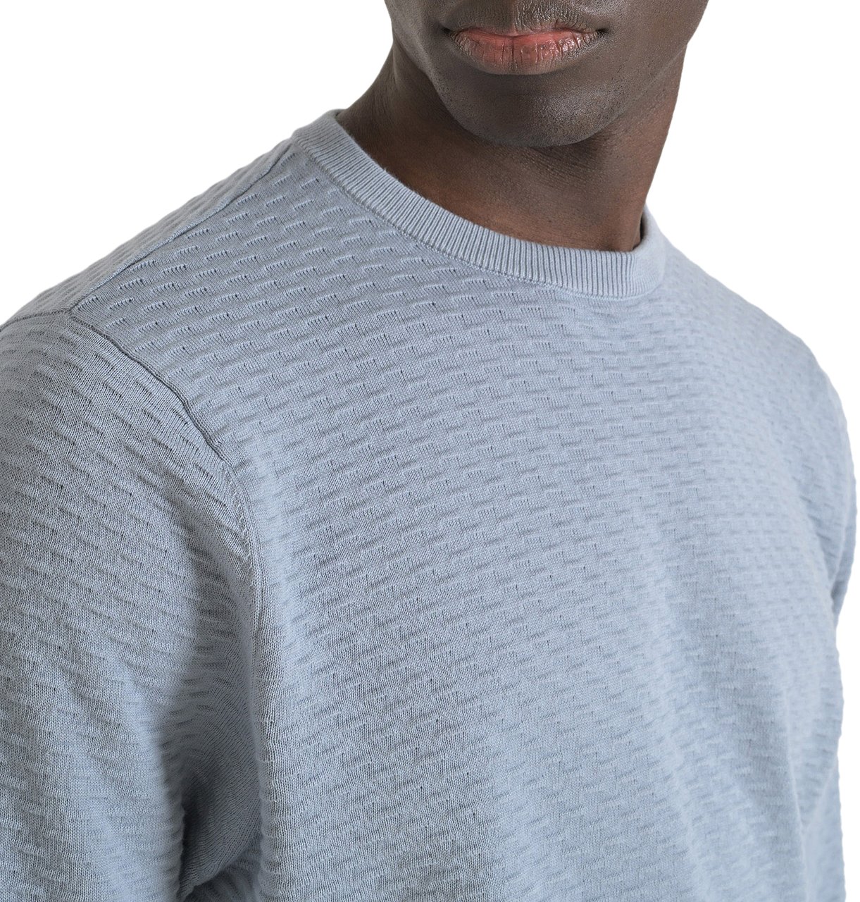 Antony Morato SWEATER REGULAR FIT IN COMBED COTTON FINE YARN JACQUARD 3D KNITSTITCH WITH LOGOED METAL BADGE Blauw