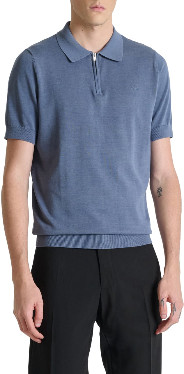 Antony Morato SWEATER REGULAR FIT SOFT YARN WITH LOGOED  BADGE Blauw