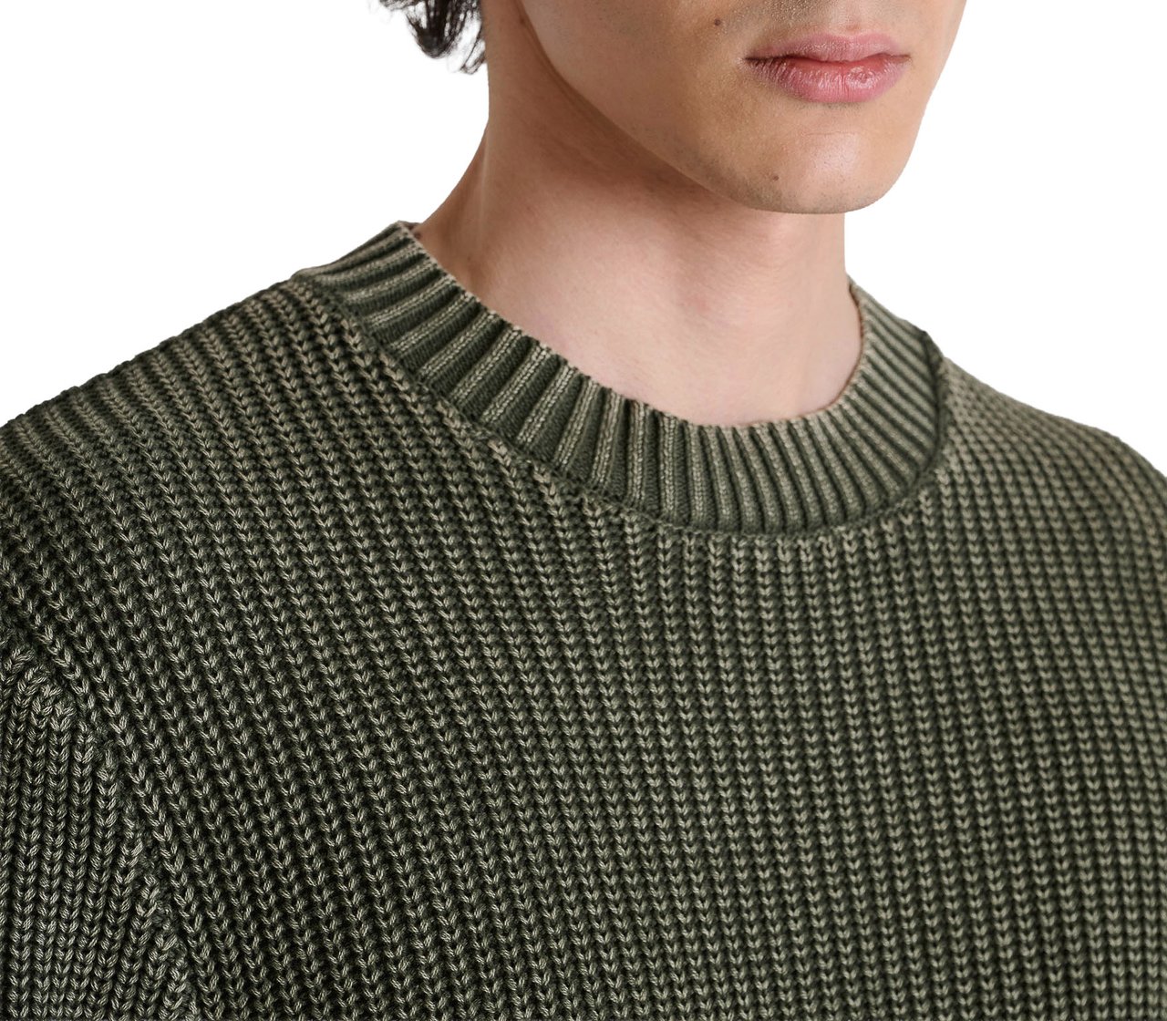 Antony Morato ROUND COLLAR SWEATER REGULAR FIT IN COTTON GARMENT DYE AND ACID WASH WITH METAL PLATE Groen
