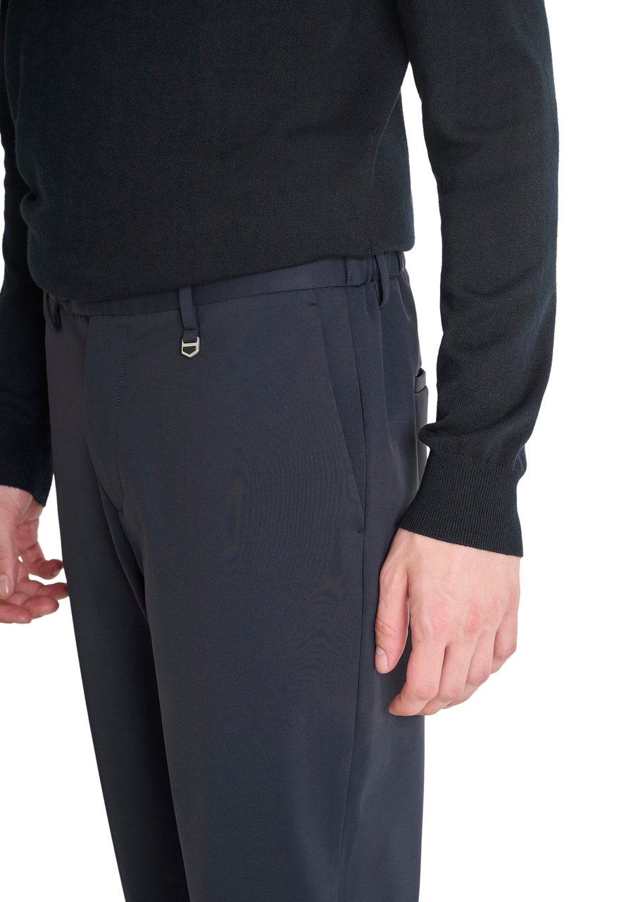 Antony Morato TROUSERS RAD SLIM ANKLE LENGHT FIT IN BI-STRETCH FABRIC TECHNO HANDFEEL Blauw
