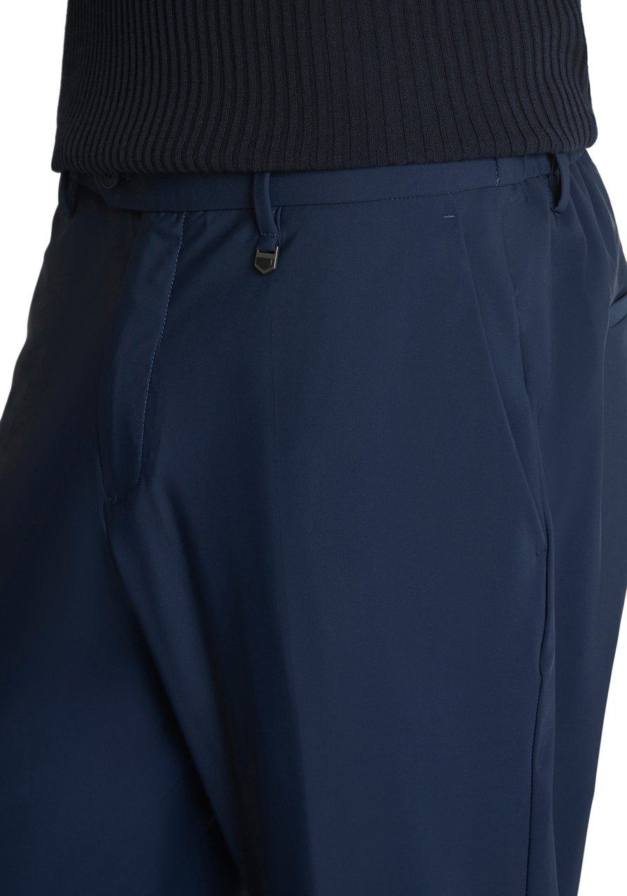Antony Morato TROUSERS RAD SLIM ANKLE LENGHT FIT IN BI-STRETCH FABRIC TECHNO HANDFEEL Blauw