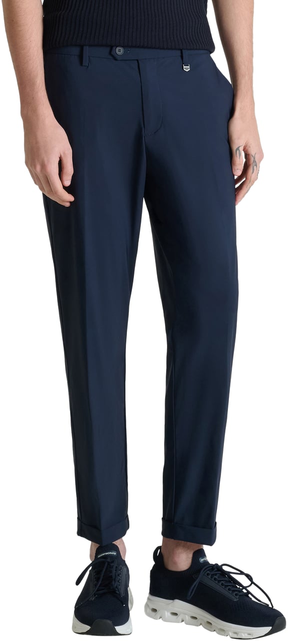 Antony Morato TROUSERS RAD SLIM ANKLE LENGHT FIT IN BI-STRETCH FABRIC TECHNO HANDFEEL Blauw