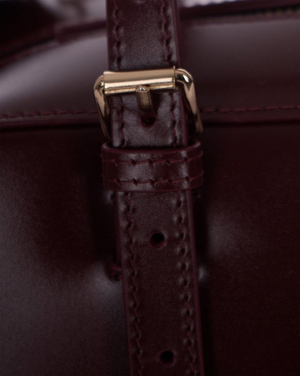 A.P.C. Virginie Box Handbag in Wine Zwart