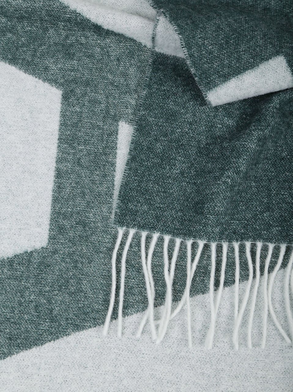 A.P.C. Malo Scarf Green Groen