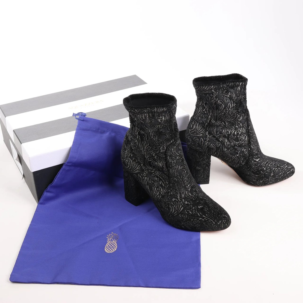 AQUAZZURA Heeled Velvet Ankle Sock Boots Tonal Baroque Tapestry in Black, Size 35.5 EU Zwart