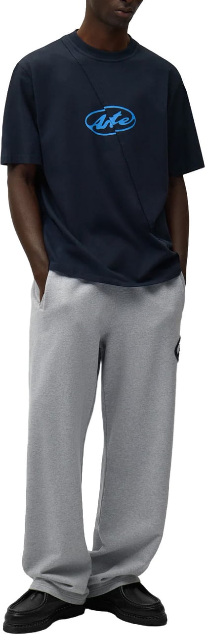 Arte Antwerp Grijze joggingbroek met cirkelvormig logo Lichtgrijs