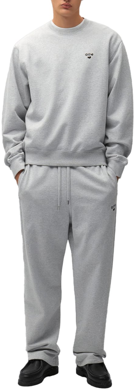 Arte Antwerp Grijze joggingbroek met hartlogo Lichtgrijs