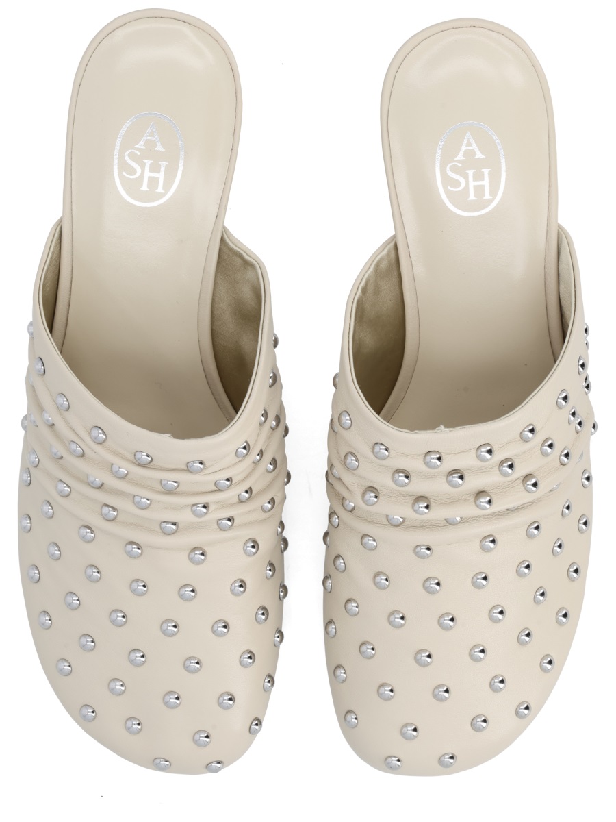 Ash Eloise Pointed Studded Leather Mules Neutraal