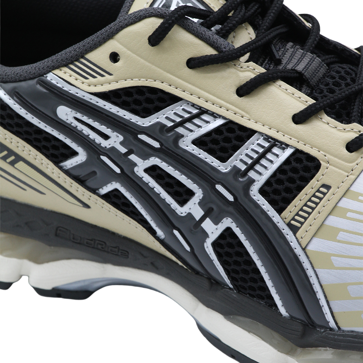 Asics White Low-Top Sneakers with Streamlined Silhouette Wit