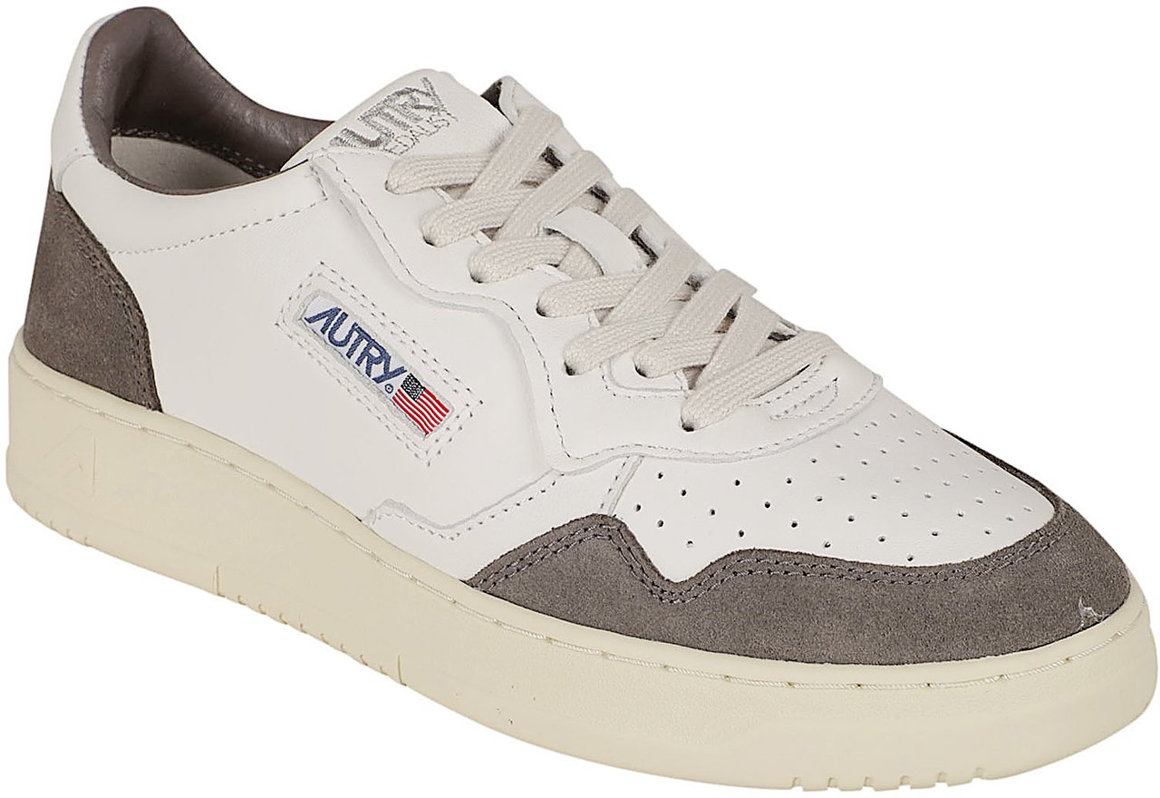 Autry Low-Top Sneakers with Suede and Leather Upper and Contrasting Sole Grijs