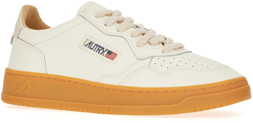 Autry Autry White leather Medalist sneakers Wit